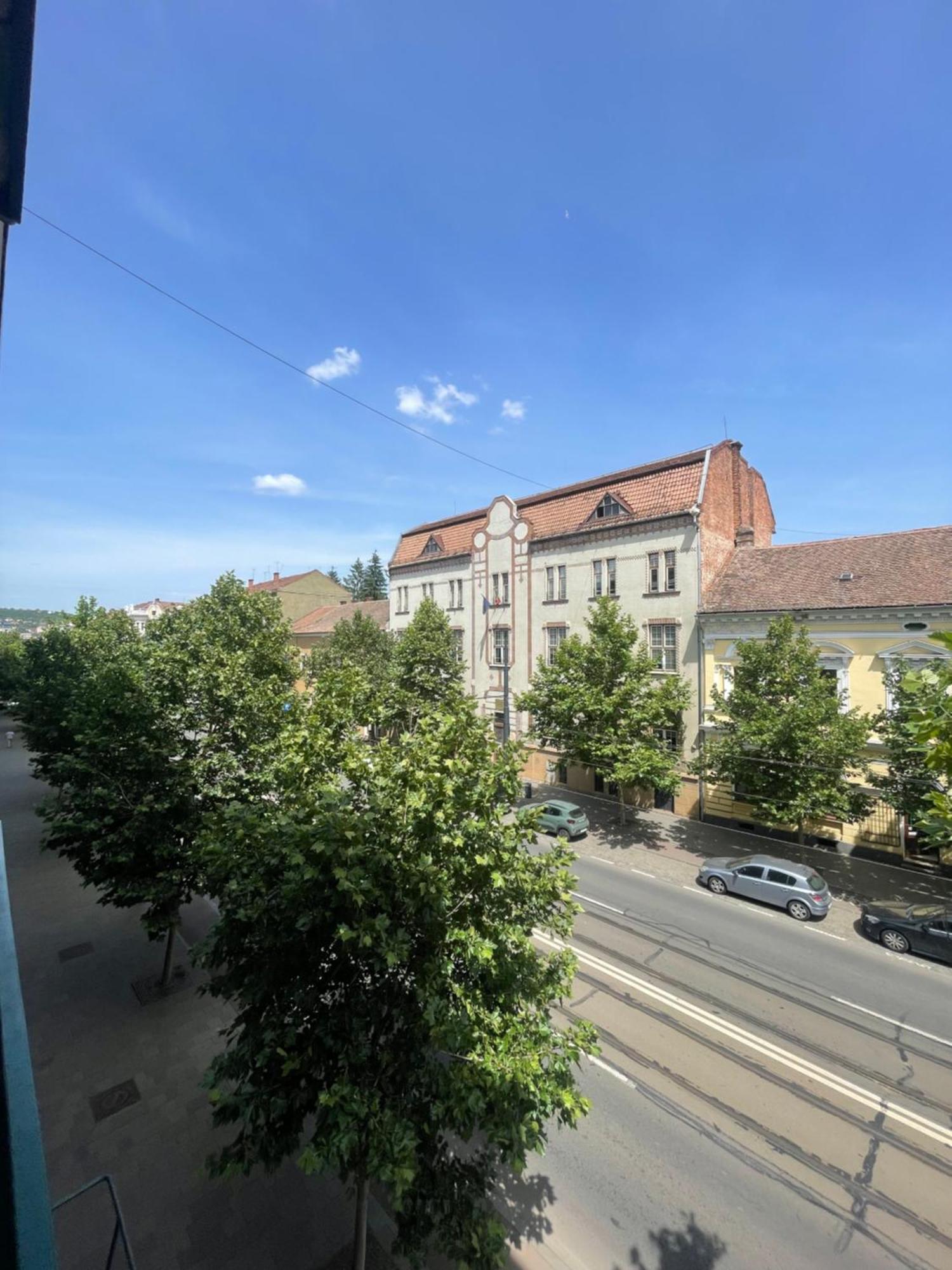 Апартаменти Lora'S Place Cluj Napoca Екстер'єр фото
