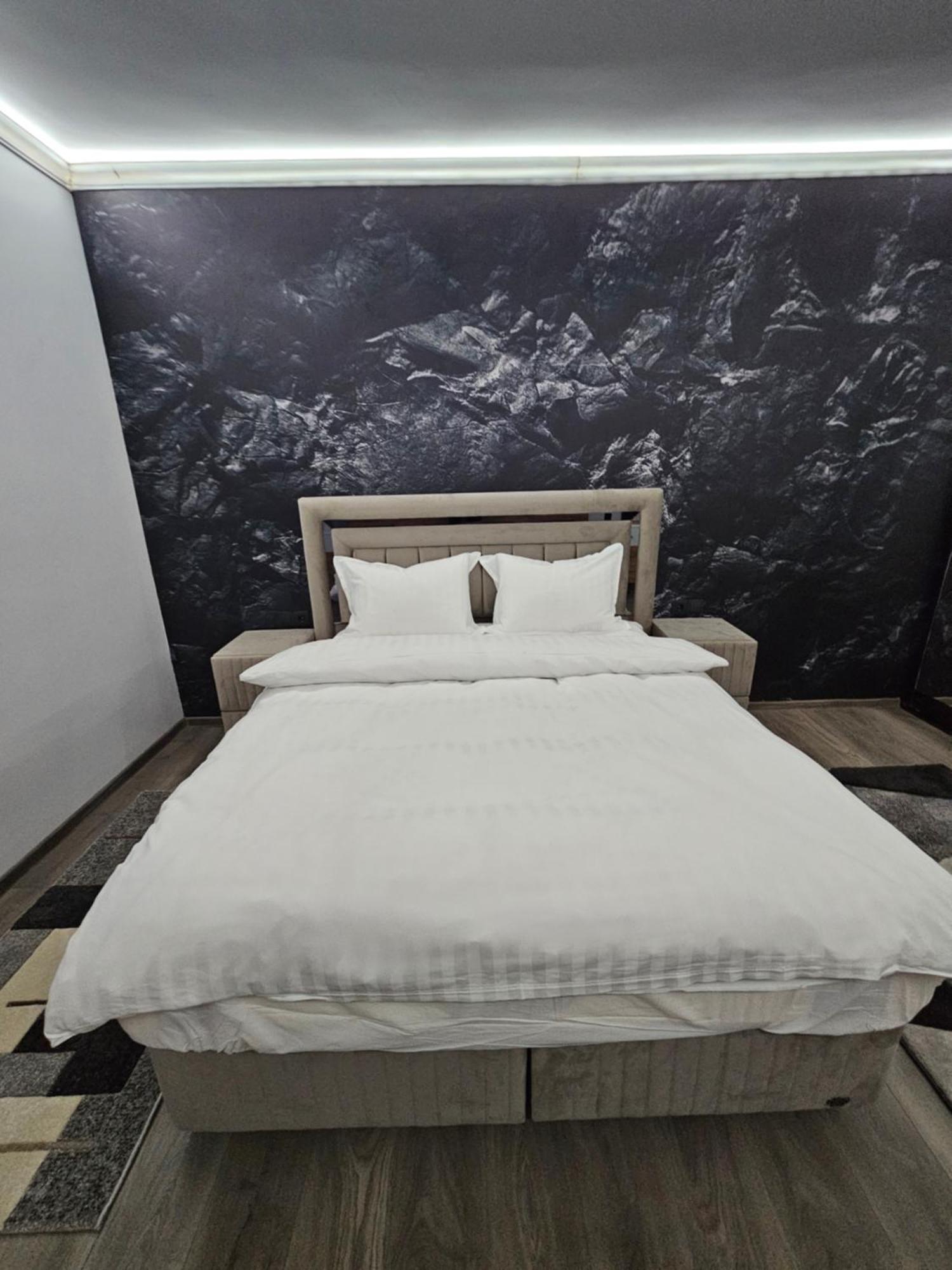 Апартаменти Lora'S Place Cluj Napoca Екстер'єр фото