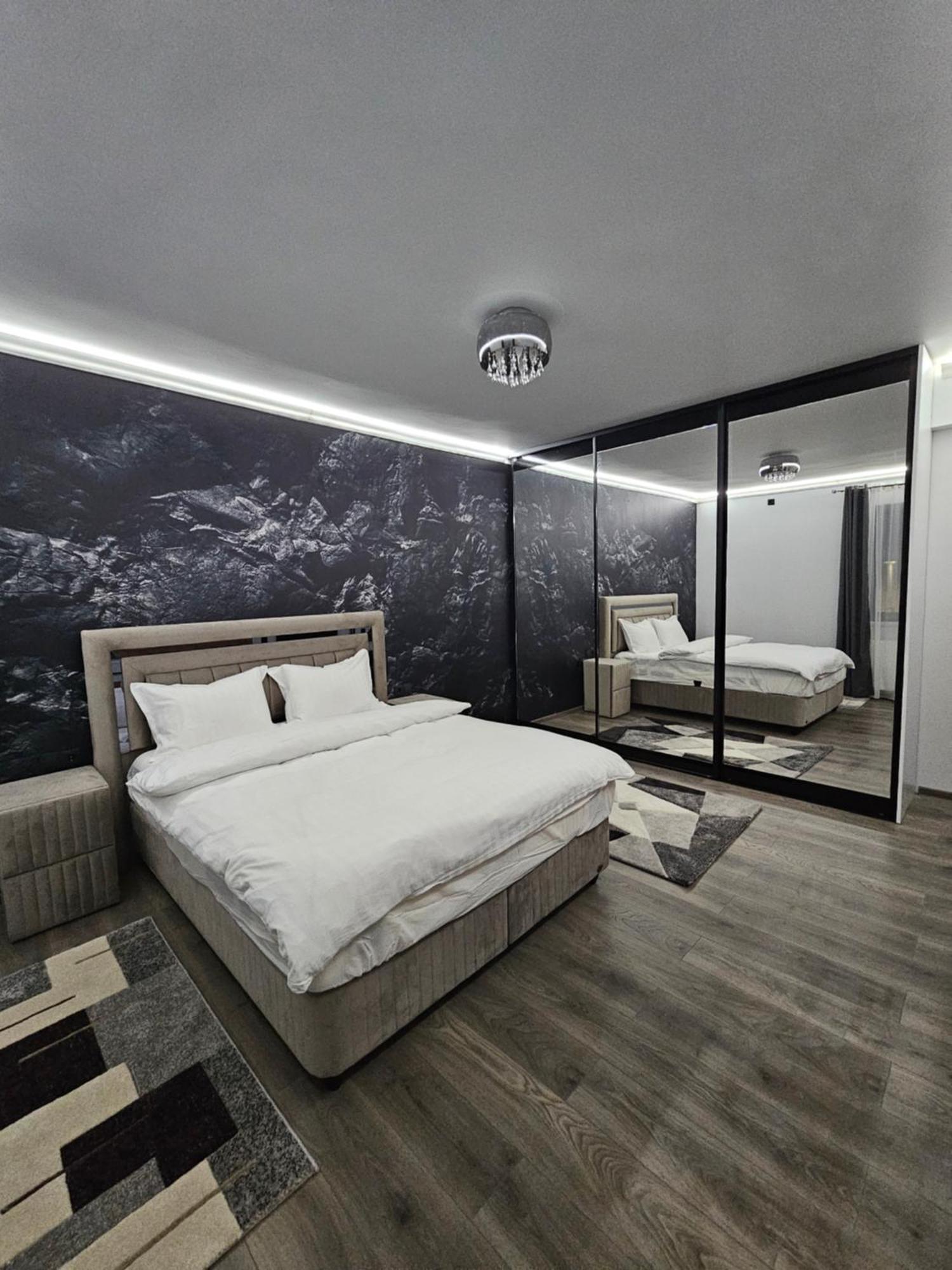 Апартаменти Lora'S Place Cluj Napoca Екстер'єр фото